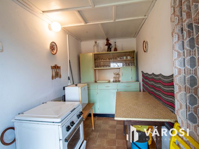 Kellemes, szomszédmentes kis zártkerti ingatlan