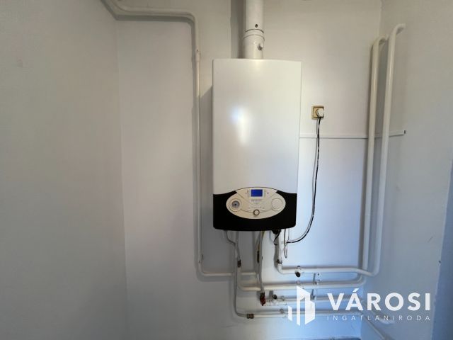 Debreceni 2 Szobás Jó Ház, Csendes Utcában Eladó!