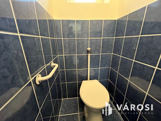 Debreceni 2 Szobás Jó Ház, Csendes Utcában Eladó!