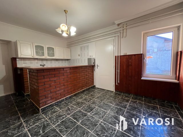 Debreceni 2 Szobás Jó Ház, Csendes Utcában Eladó!