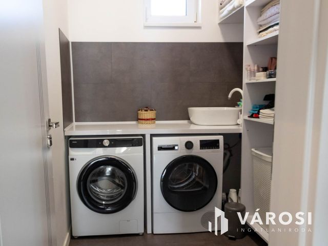 Gyönyörű pallagi ház jó környéken eladó