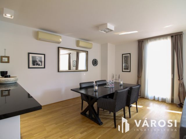 Luxus üvegkastély kiadó a Lánchídnál