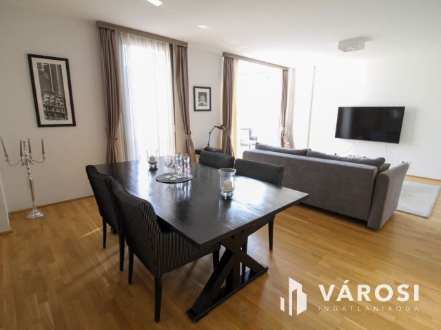 Luxus üvegkastély kiadó a Lánchídnál