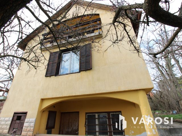 Panorámás kisház Felsőörs Kishegyen