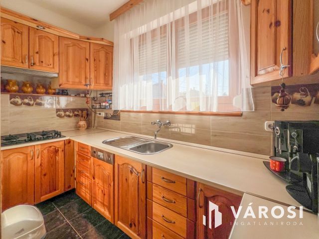 Kiváló állapotú, hőszigetelt, otthonos családi ház