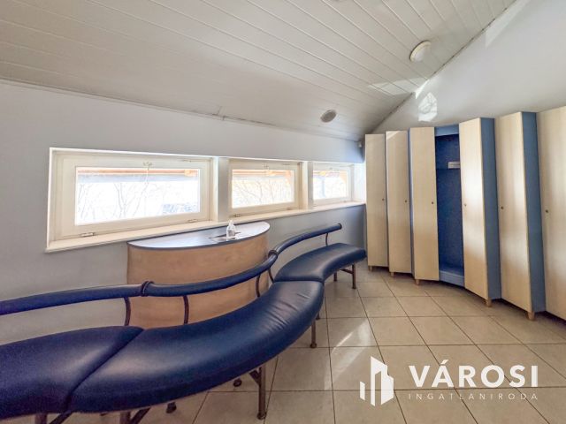 Kiadó üzlethelyiség/szolgáltató egység nagyon jó helyen