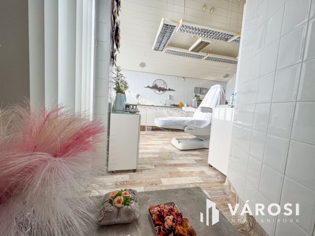 Kiadó üzlethelyiség/szolgáltató egység nagyon jó helyen