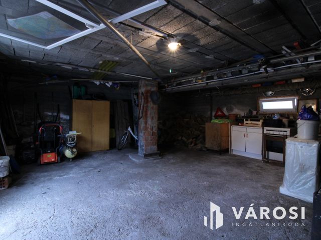 Otthonos családi ház várja új lakóit