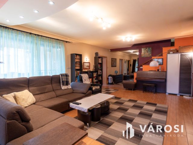 Tágas mediterrán otthon Siófok-Fokihegyen