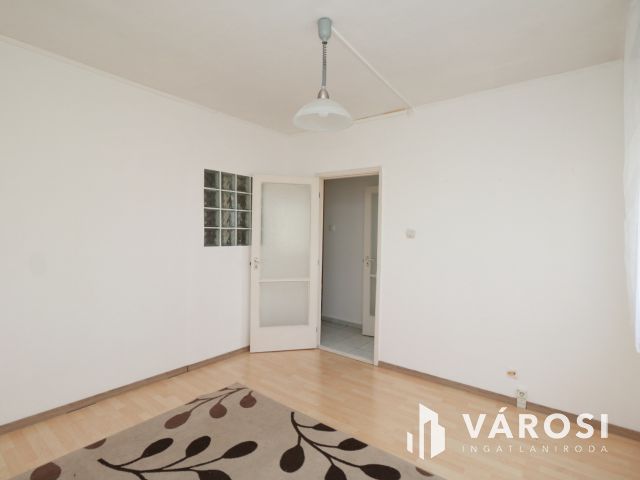 Felső szomszéd nélküli lakás