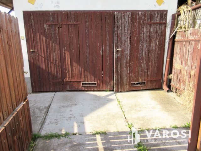 Orosházi társasház, GARÁZS az Árban!