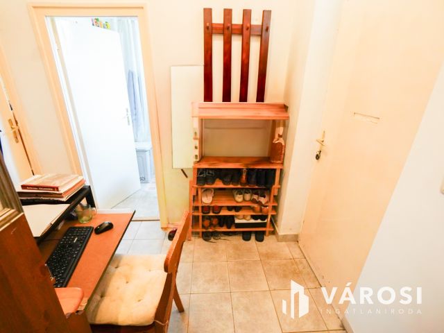 Szigetmonostor központi részén!