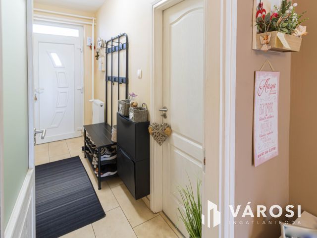 4 szobás otthon és saját vállalkozás egy helyen, Gyulán