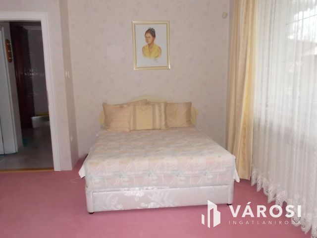 Privát élettér és wellnes-Exkluziv ház a Magdolnavölgyben