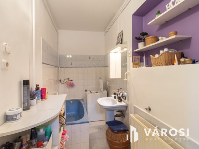 Csanaki családi ház eladó- kiváló adottságú telekkel