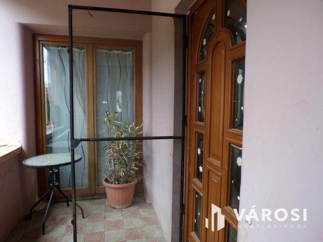 Csendes utcában tágas otthonos ház eladó!