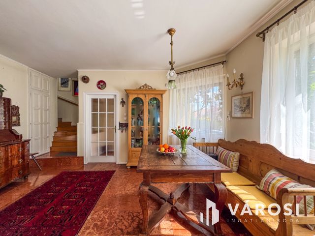 Tágas, napfényes ház Gyula legszebb utcájában