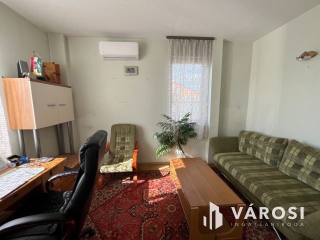 Debreceni szuper Jó Kis Telephely Eladó!