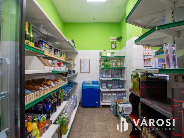 Kiadó üzlethelyiség raktárral Terézváros szívében