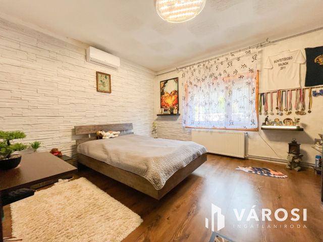 Panorámás kilátás bővítési lehetőséggel Ürömön!