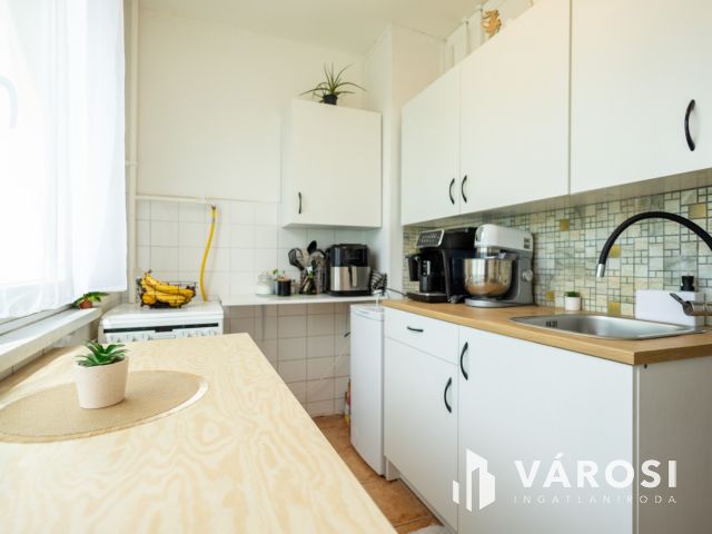 Felújított panelprogramos lakás a Liget közelében