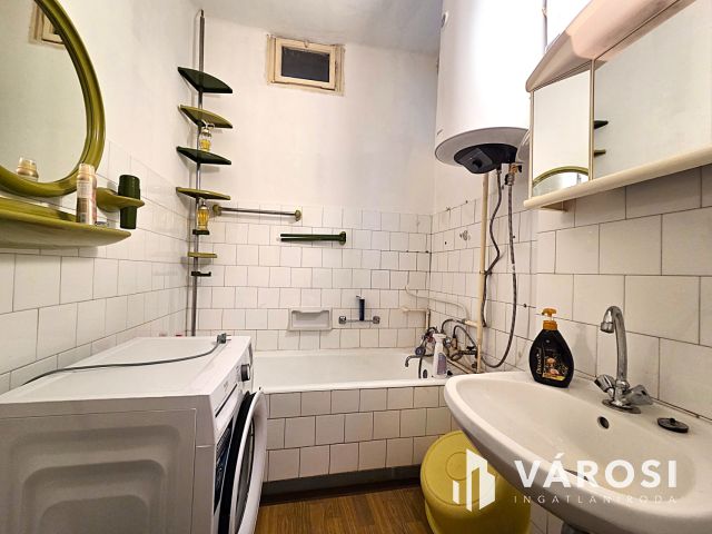 Bomba áron, ne késsen le róla!