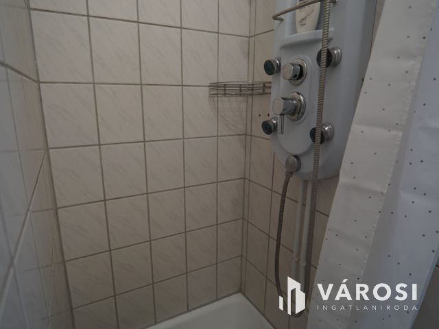 Belvárosi kiadó garzon lakás!