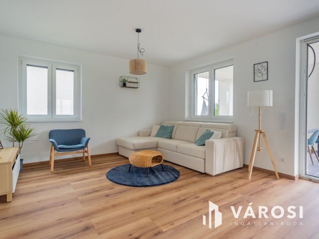 Panorámás luxus lakás Balatonföldváron kiadó