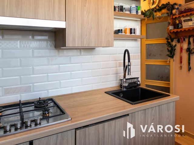 Felújított lakás kiváló állapotban a Vajda utcában