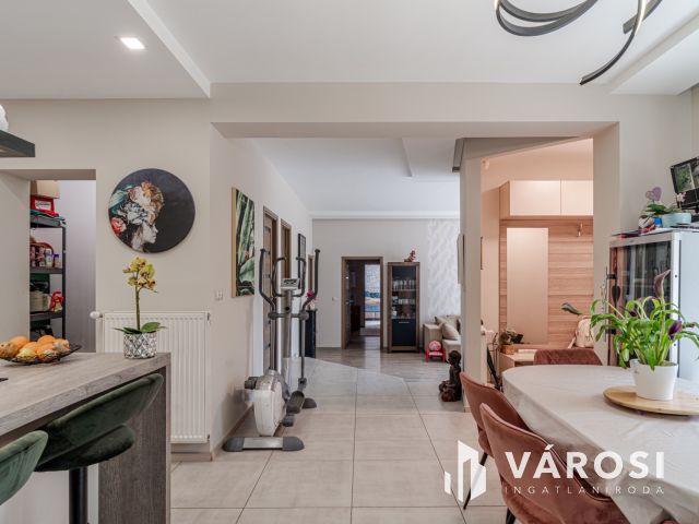 Full Extra ház a Vertánon