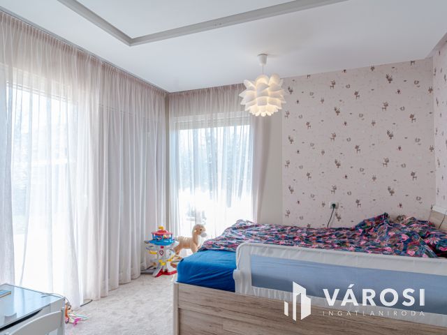 Full Extra ház a Vertánon