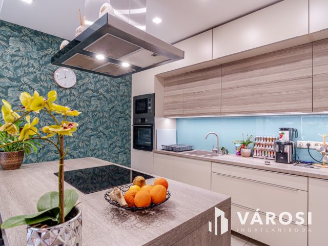 Full Extra ház a Vertánon