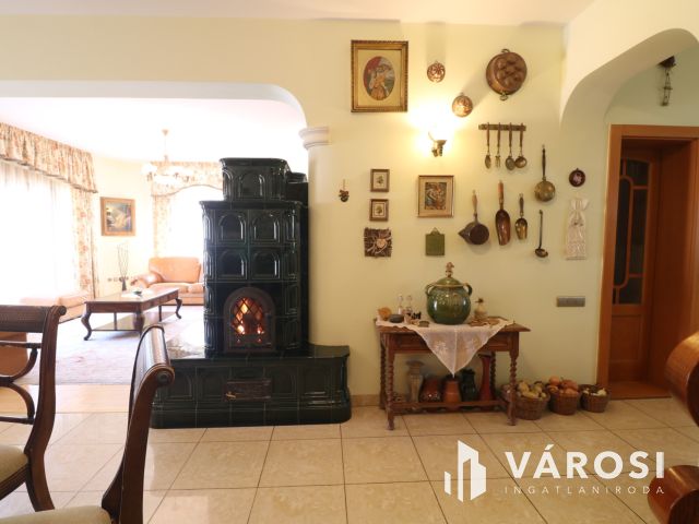 Klasszikus családi ház, Újszeged fő utcáján!