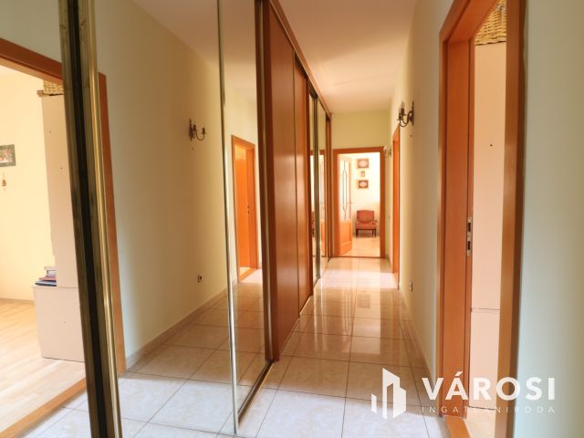 Klasszikus családi ház, Újszeged fő utcáján!