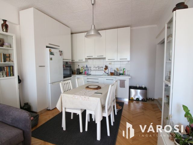 Kényelmes otthon a belváros közelében