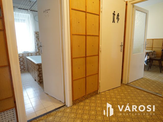 Platán soron kiadó erkélyes lakás