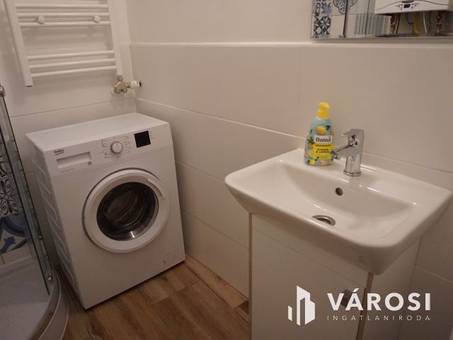 Tömegközlekedés centrumában