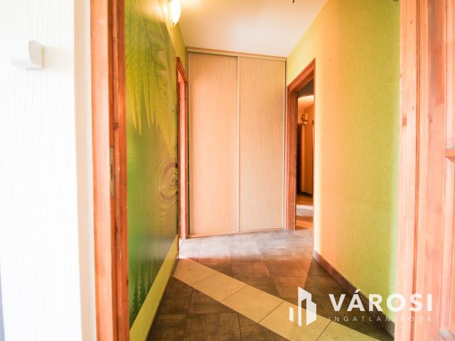 Három szobás panellakás kiadó Óbudán