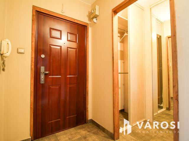 Három szobás panellakás kiadó Óbudán