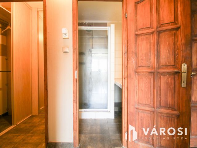 Három szobás panellakás kiadó Óbudán