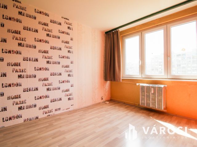 Három szobás panellakás kiadó Óbudán