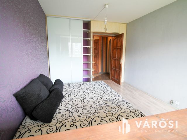 Három szobás panellakás kiadó Óbudán