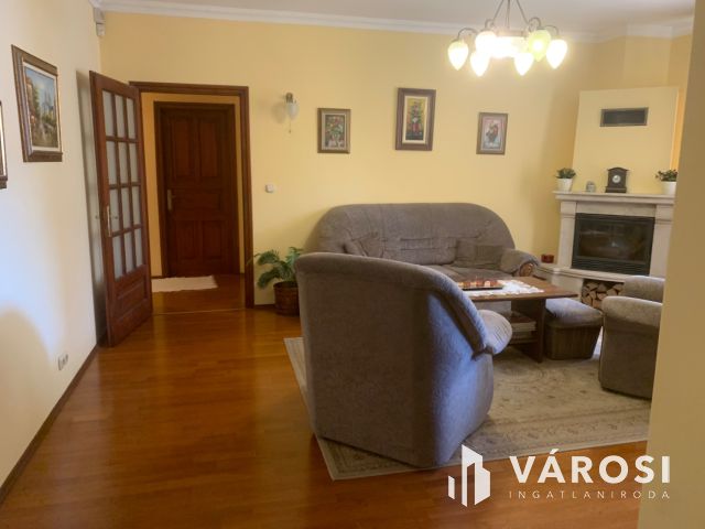 Prémium családi ház kiváló lokációban eladó