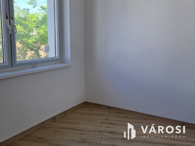 Szinte egyetlen ilyen lehetőség-új költözhető lakás-Debrecen