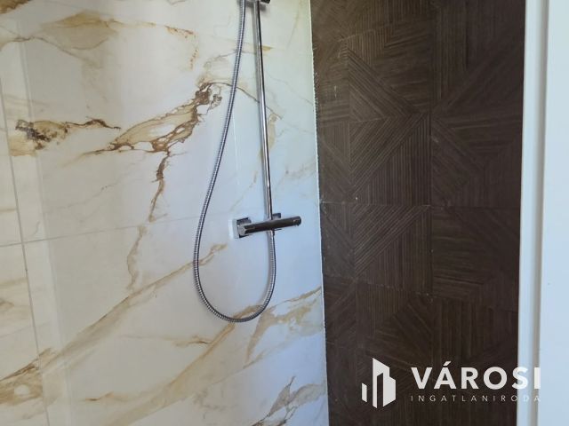 Szinte egyetlen ilyen lehetőség-új költözhető lakás-Debrecen