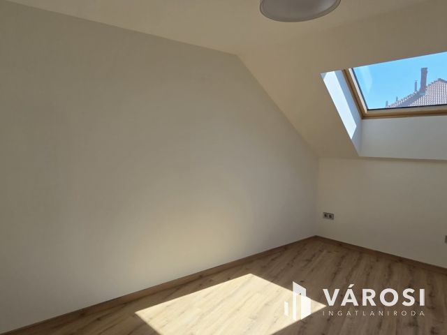 Szinte egyetlen ilyen lehetőség-új költözhető lakás-Debrecen