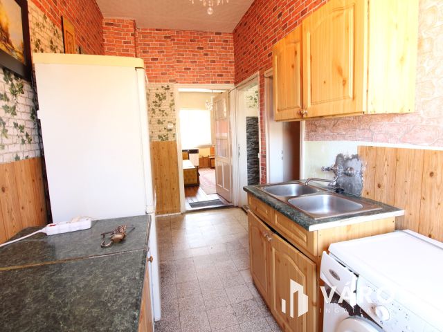 Otthonos családi ház egy csendes kis utcában