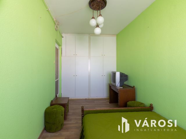 Kiadó panellakás a Bihari utcában