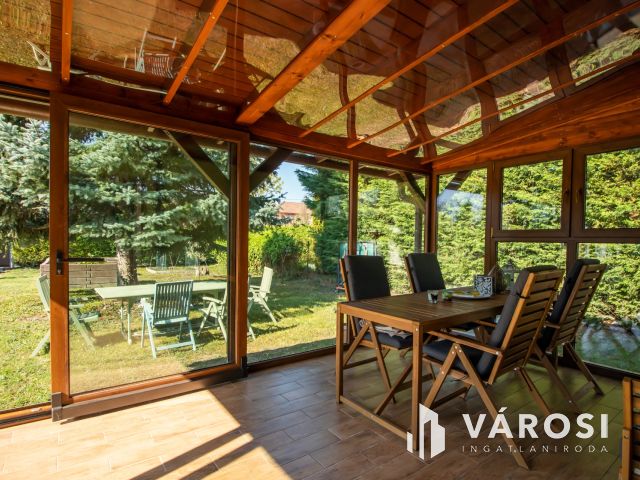 Csodás kis ékszerdoboz Szabadifürdőn