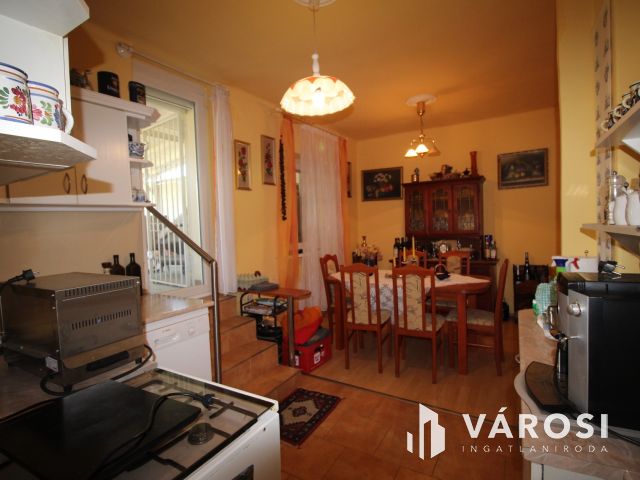 Családi ház, jó környezetben, Szombathelyen